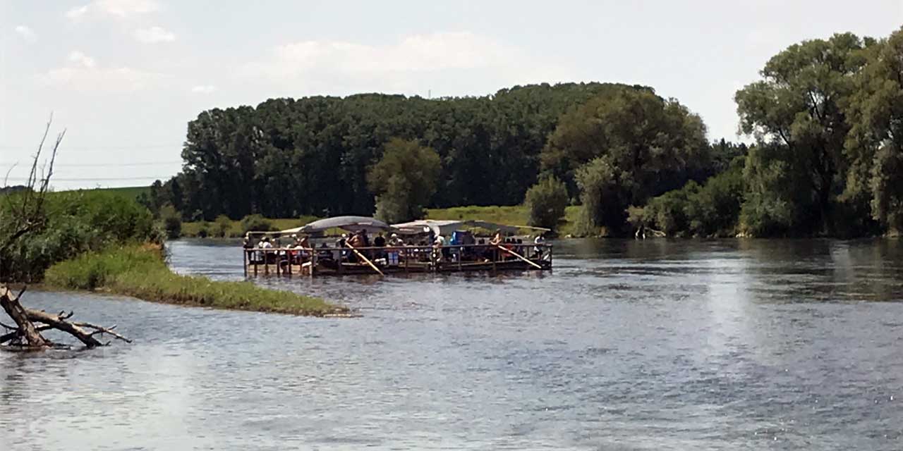 Bayernflossfahrten Donau Flossfahrt Doppelfloss